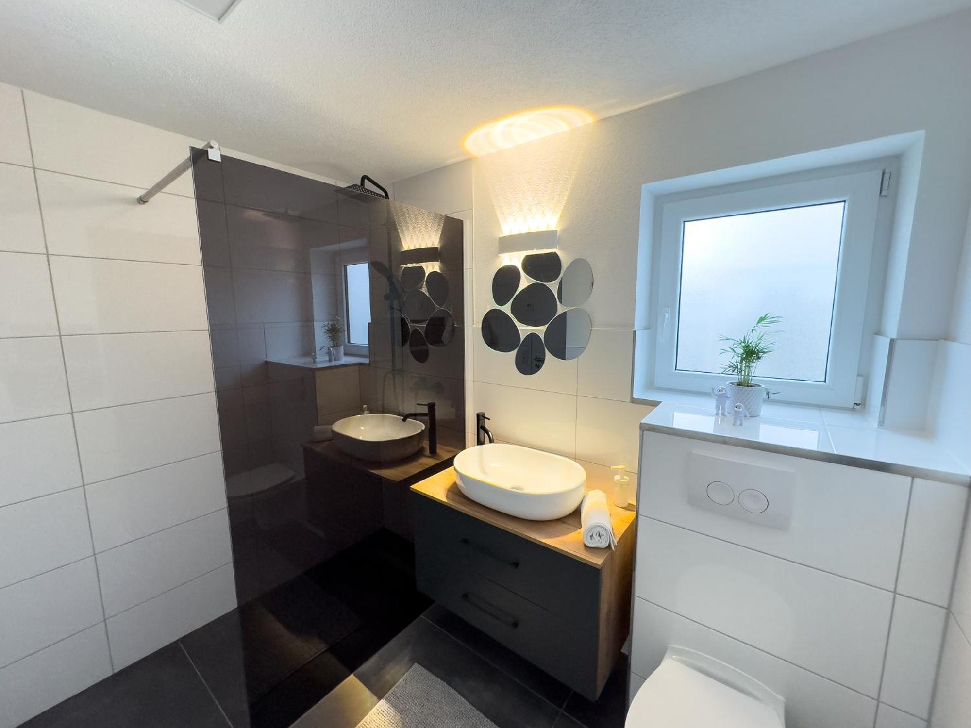 Klassen Apartments! Stadtnahes Ferienhaus* Mit Terrasse In Aulendorf * Fuer 6-8 Personen Экстерьер фото